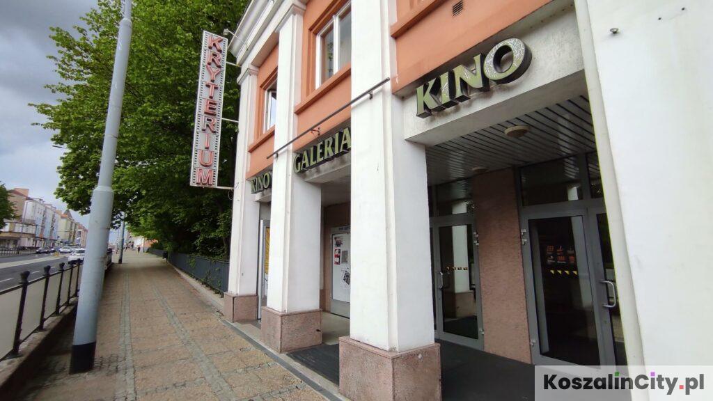 Kino Kryterium w Koszalinie - główne wejście od strony ulicy