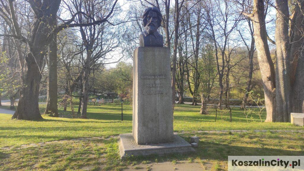 Pomnik Kamila Baczyńskiego w Koszalinie