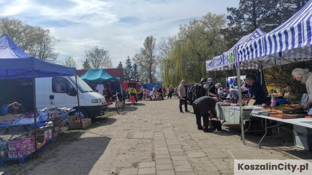 Stoiska na giełdzie w Koszalinie