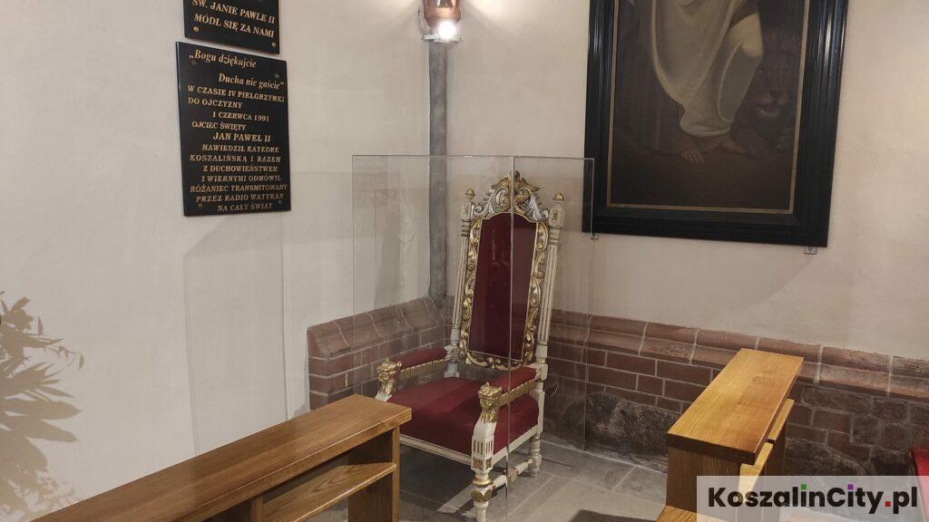 Krzesło Jana Pawła II w Koszalinie