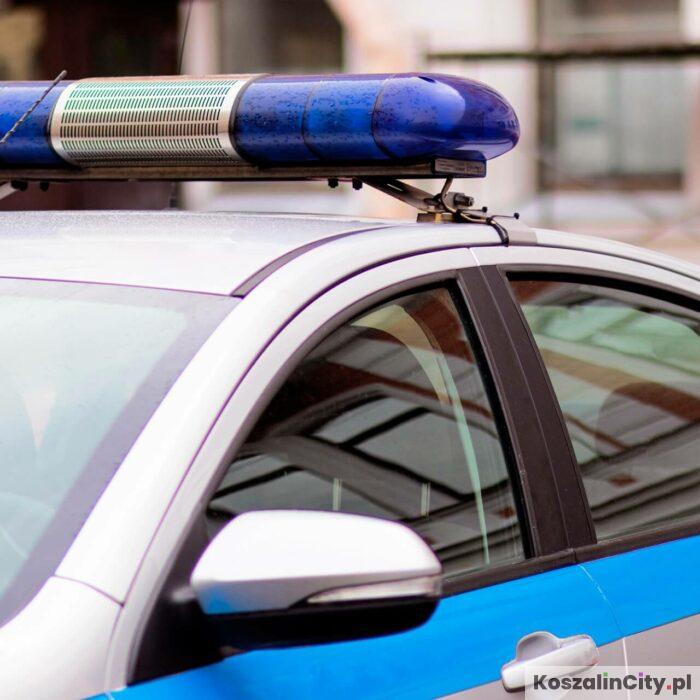 Koszalin: Policja ukarała kierowców za nieustąpienie pierwszeństwa. Działania “Bezpieczny pieszy” łączą kontrole z edukacją