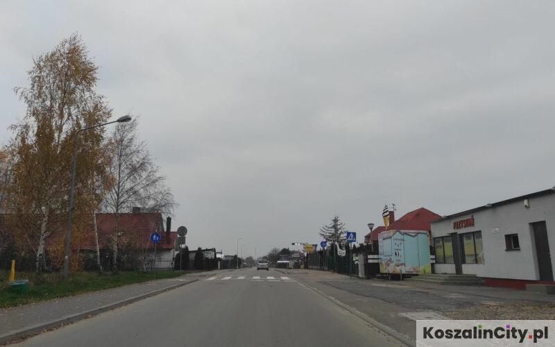 Główna ulica w nadmorskich Gąskach