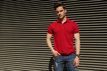 Stylistka radzi: jak stylizować koszulki polo męskie?