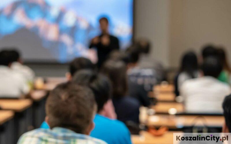 Edukacja prawna dla licealistów – policjanci o prawach, obowiązkach i odpowiedzialności