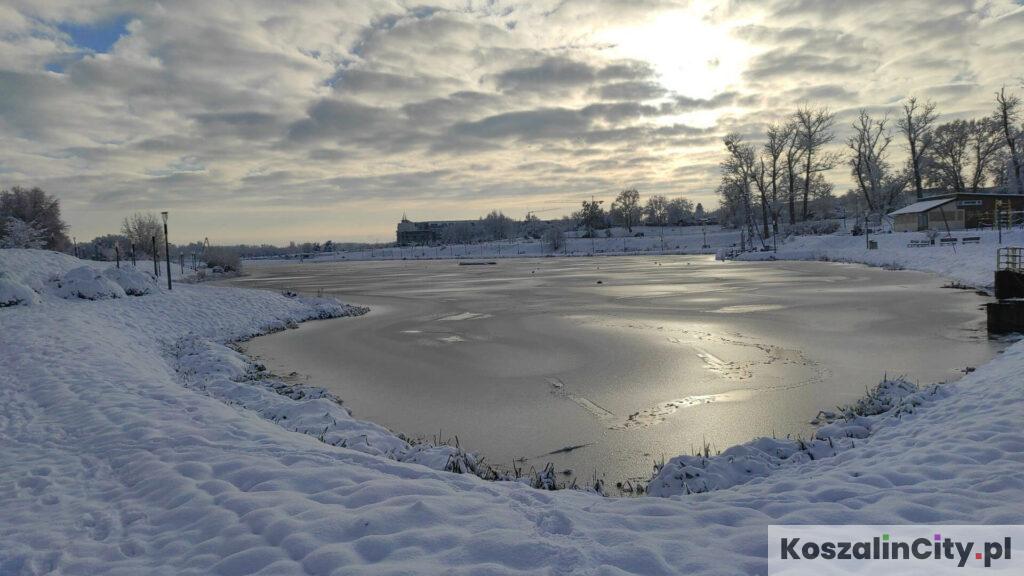 Zimowa sceneria w Koszalinie