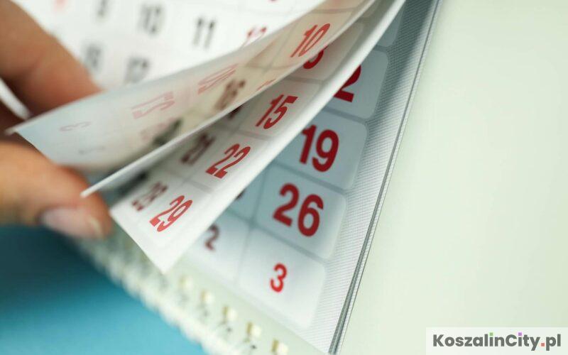 Dni wolne od pracy w 2023 roku. Kalendarz świąt i dni ustawowo wolnych od pracy 2023