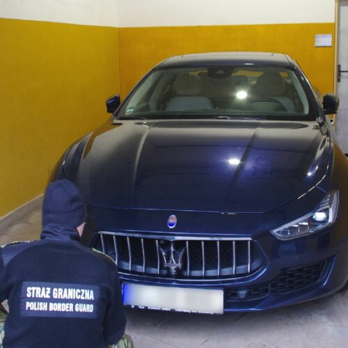 Skradzione w Berlinie luksusowe Maserati Ghibli odzyskane w Koszalinie