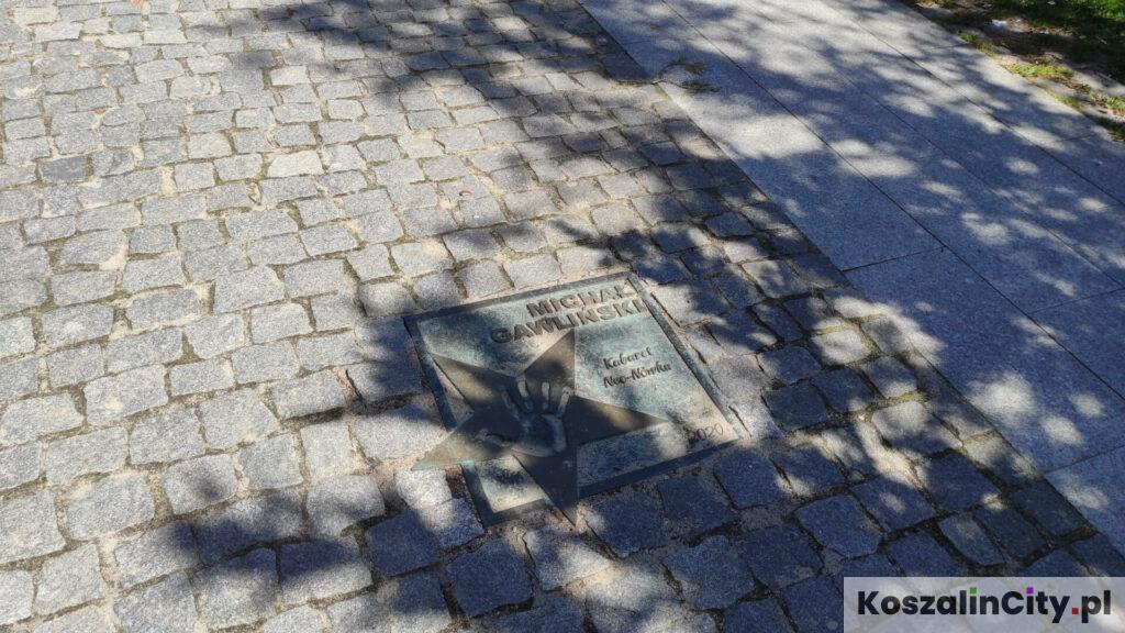 Michał Gawliński - Kabaret Neo-Nówka - Odcisk dłoni na Alei Gwiazd Kabaretu w Koszalinie