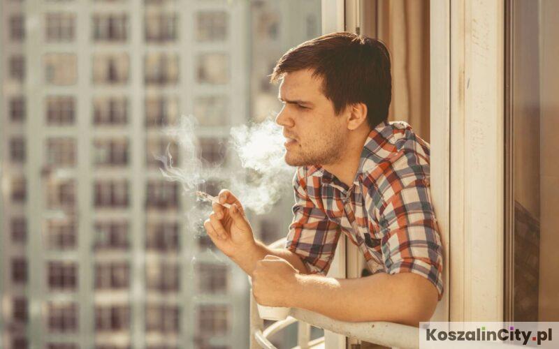 Sąsiad pali na balkonie - co zrobić