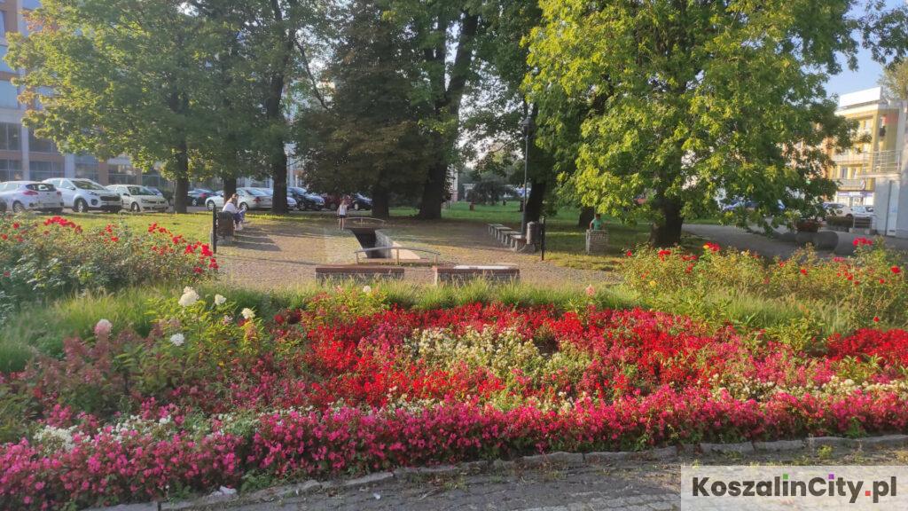 Park przy teatrze BTD w Koszalinie