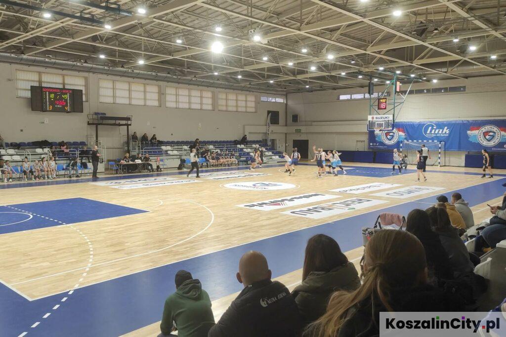 Żeńska drużyna koszykówki w Koszalinie