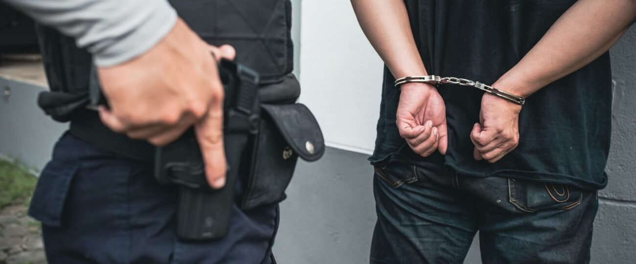 Awantura w gminie Będzino zakończona atakiem nożem. Sprawca trafił do aresztu