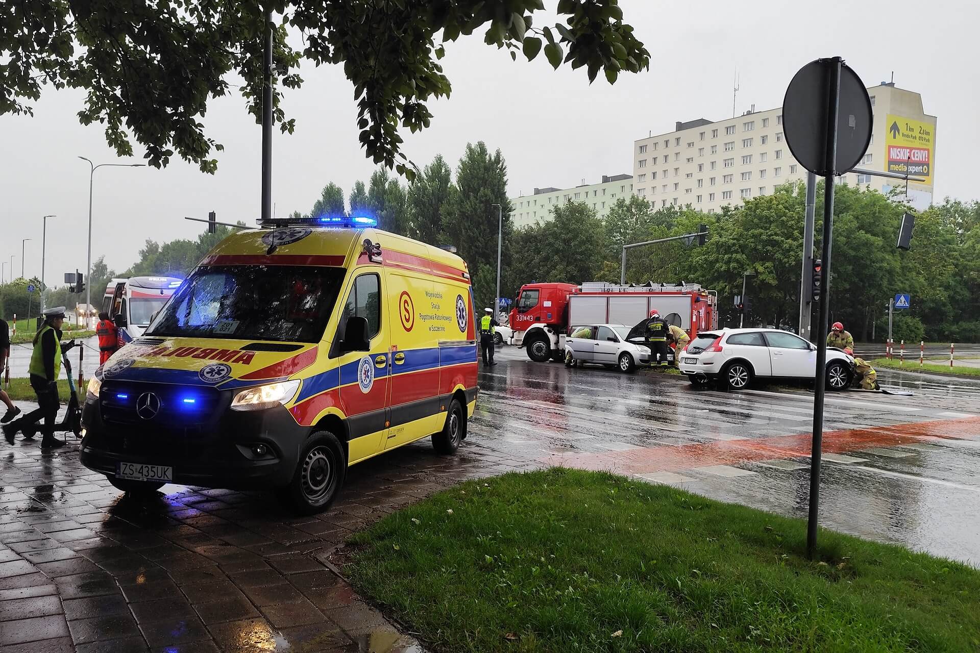Wypadek na ul. Władysława IV w Koszalinie. Nagranie z kamery samochodowej [Video]🔴