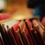 Śledztwo w sprawie ukrywania dokumentów Zwiadu WOP. Przeszukanie w Koszalinie ujawniło tysiące archiwaliów