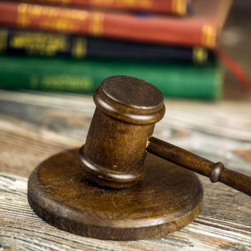 Znęcanie się i próba zabójstwa 8-latka. Przed sądem w Koszalinie rozpoczął się proces