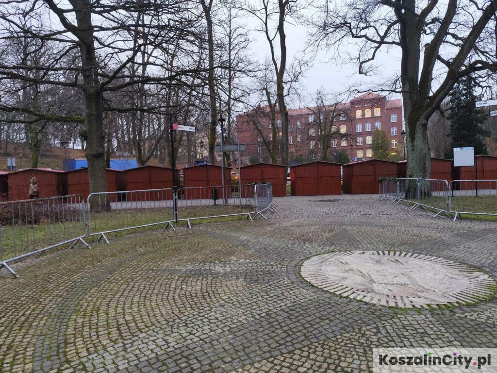 Przygotowania do Jarmarku Bożonarodzeniowego w Koszalinie (3)