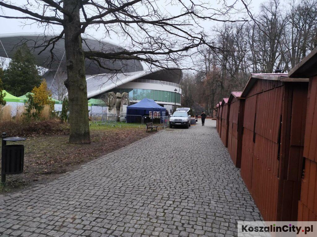 Przygotowania do Jarmarku Bożonarodzeniowego w Koszalinie (4)