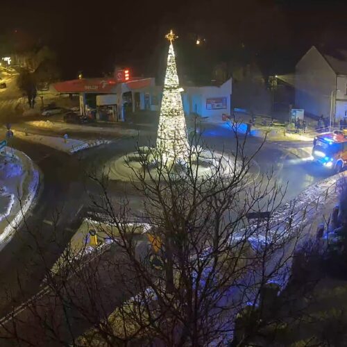 Pożar sklepu Biedronka w Polanowie. Trwa akcja gaśnicza [video] 🔴