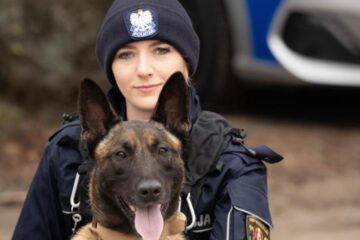 Historyczny duet w koszalińskiej policji. Pierwsza kobieta-przewodnik i jej pies Ronin rozpoczynają służbę